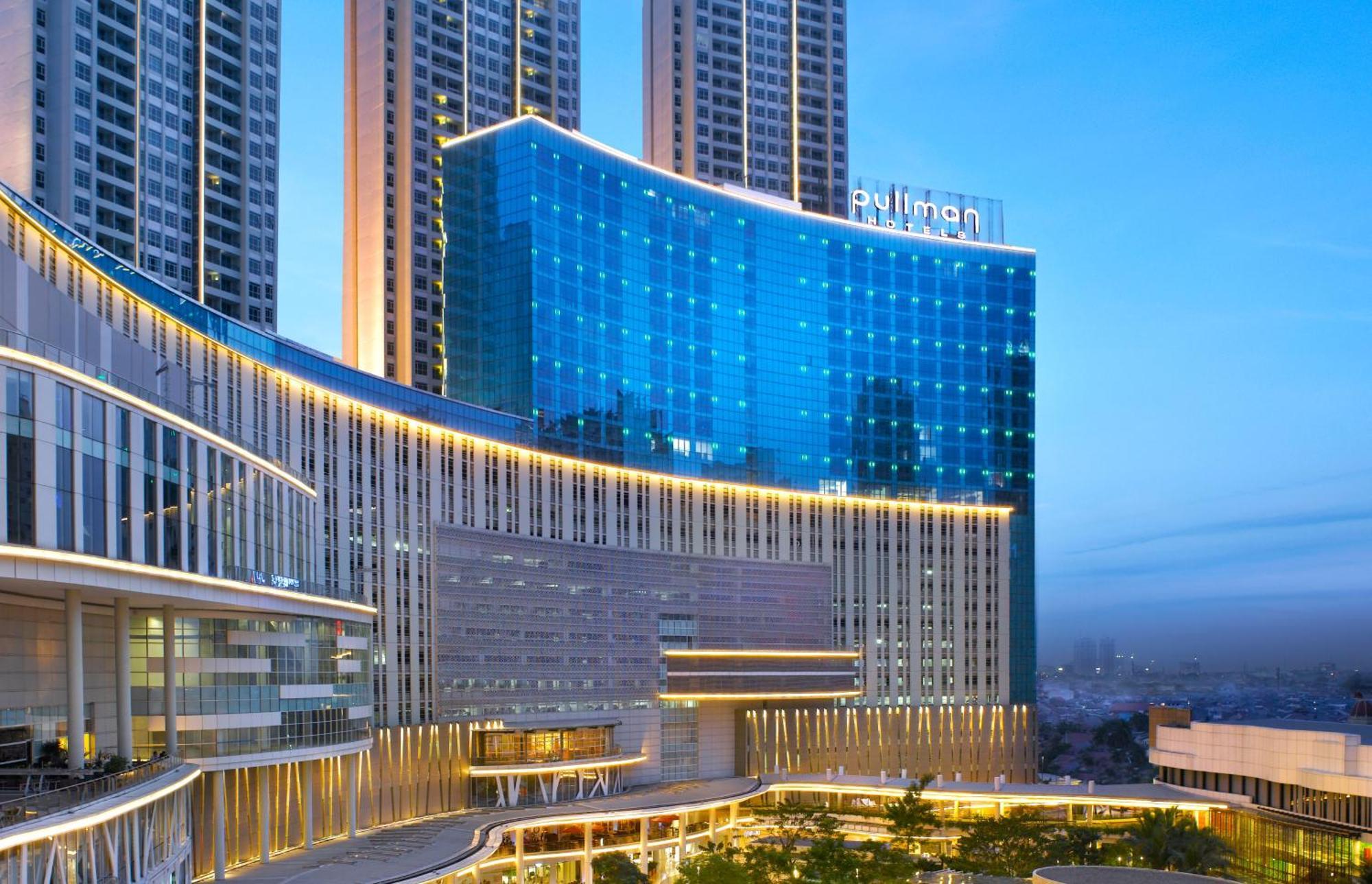 Pullman Jakarta Central Park Екстер'єр фото Pullman Jakarta Central Business District