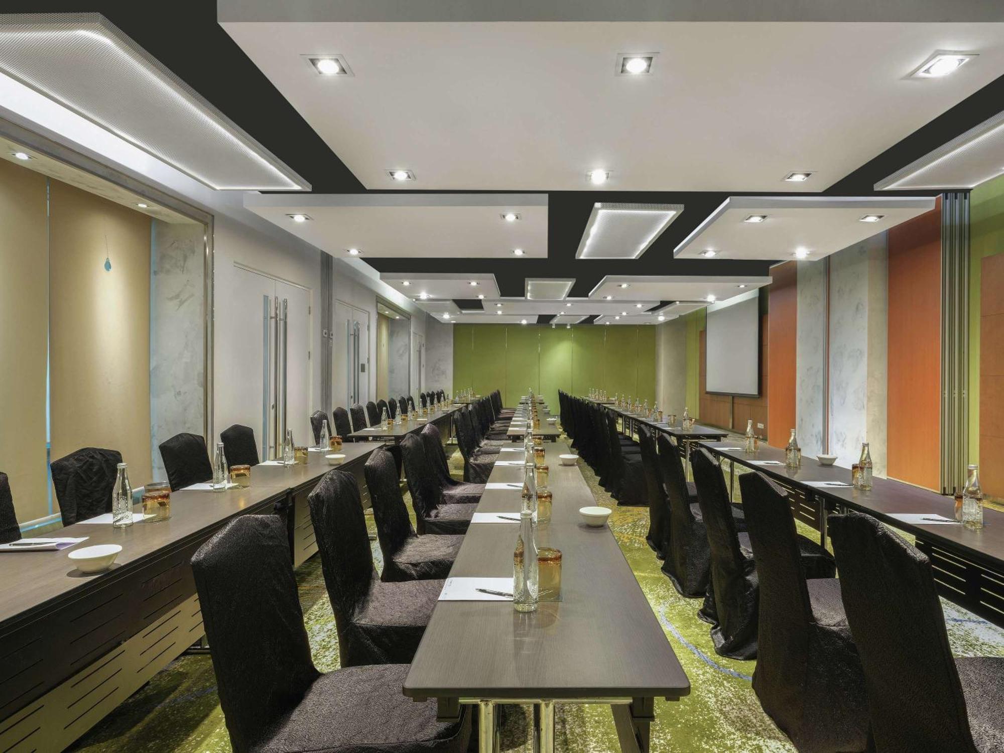 Pullman Jakarta Central Park Екстер'єр фото Meeting room