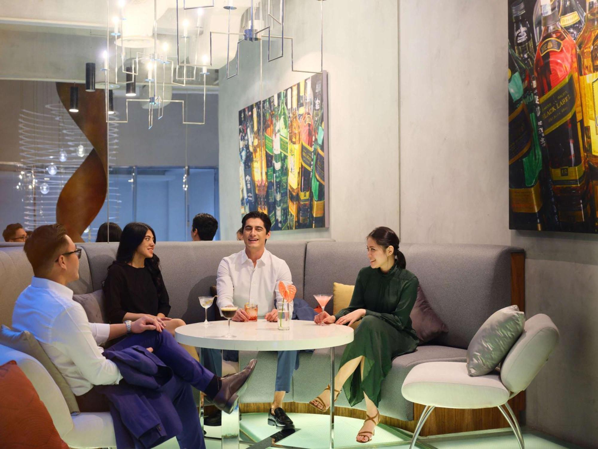Pullman Jakarta Central Park Екстер'єр фото The interior of the hotel