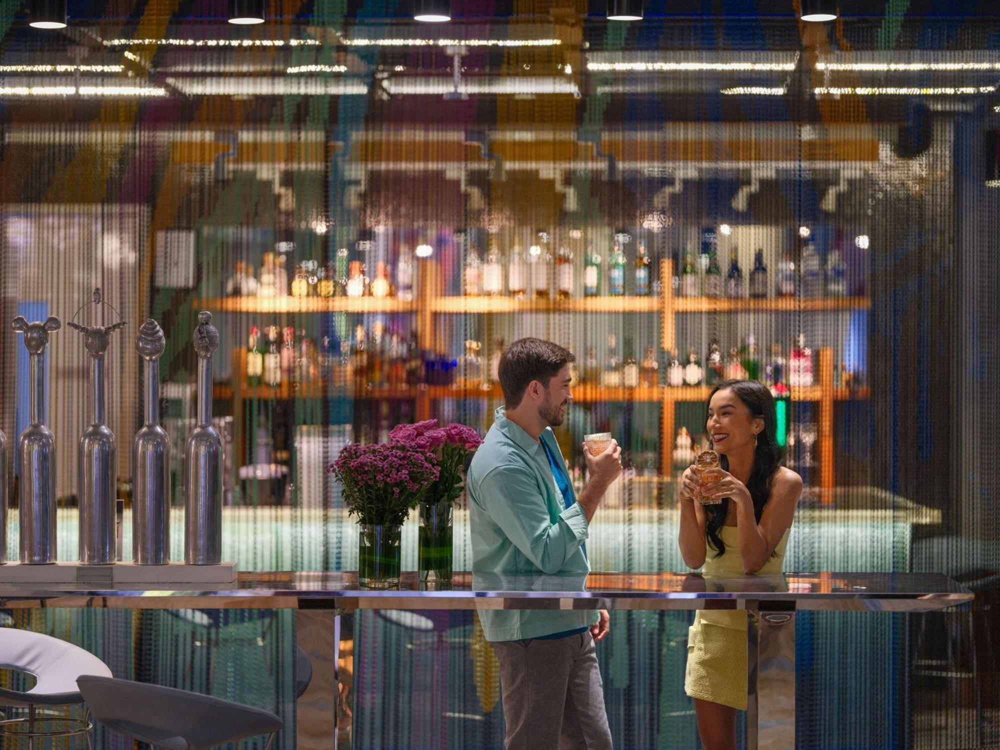 Pullman Jakarta Central Park Екстер'єр фото The bar at the 101 bar